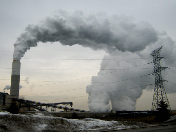Luftverschmutzung durch ein Kraftwerk