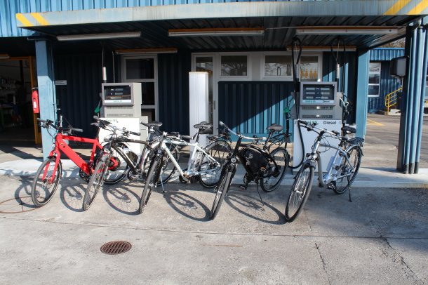 Willkommene Unterstützung oder unnötiger Schnickschnack? E-Bikes sind umstritten (Quelle: Touring Club Suisse/Schweiz/Svizzero TCS/ CC BY-NC-SA 2.0)